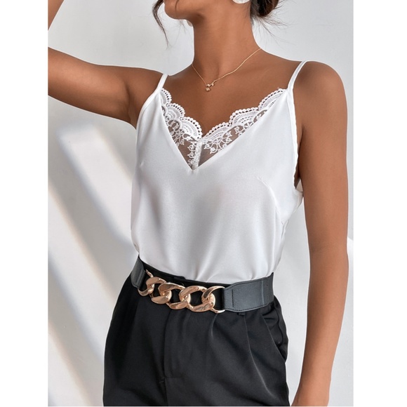 Lace Detailed Low Back V-Neck Cami Top - Picture 3 of 7